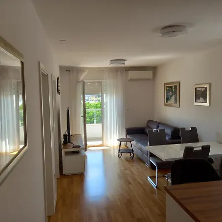 Duja Spadi Apartment Split